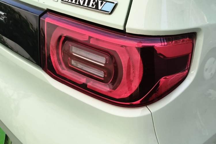 Used Wuling Hongguang MINIEV 2021 Macaron Premium Model – Lithium Iron Phosphate Exterior 3