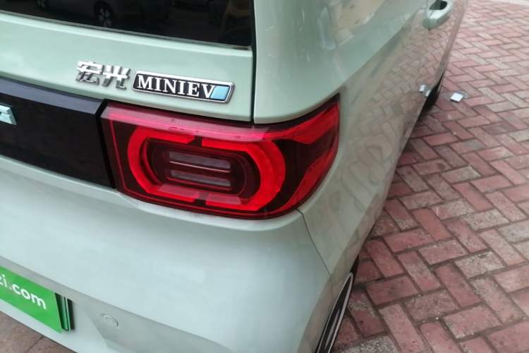 Used Wuling Hongguang MINIEV 2021 Macaron Fashion Edition Lithium-Ion Battery Exterior 3