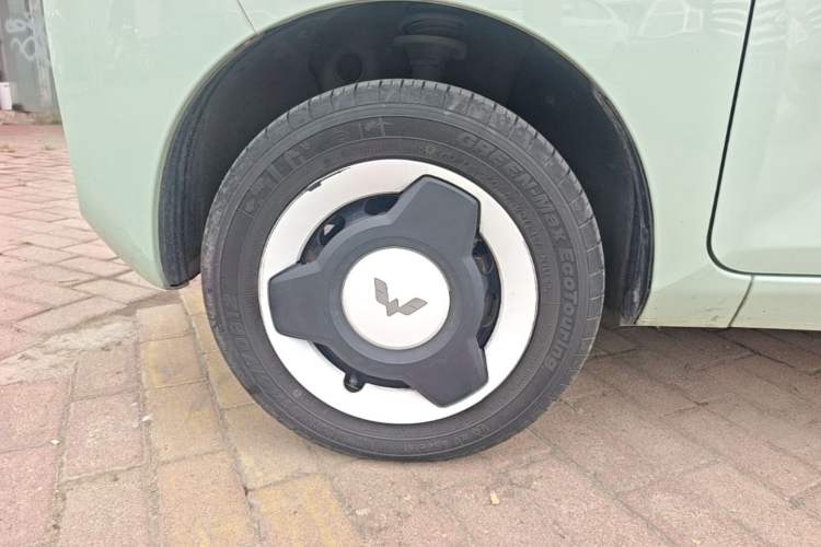 Used Wuling Hongguang MINIEV 2021 Macaron Fashion Model Lithium Iron Phosphate Exterior 4