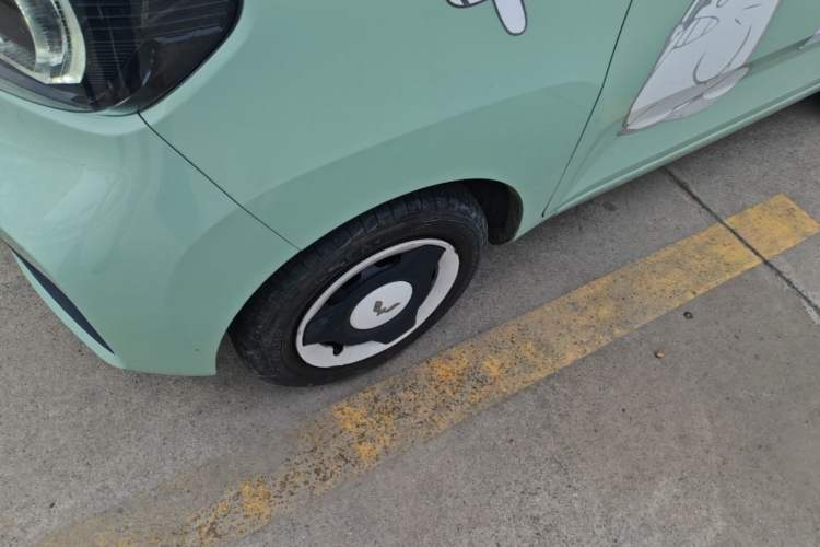 Used Wuling Hongguang MINIEV 2021 Macaron Fashion Model Lithium Iron Phosphate Exterior 4
