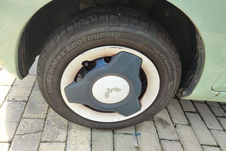 Used Wuling Hongguang MINIEV 2021 Macaron Fashion Model Lithium Iron Phosphate Exterior 4