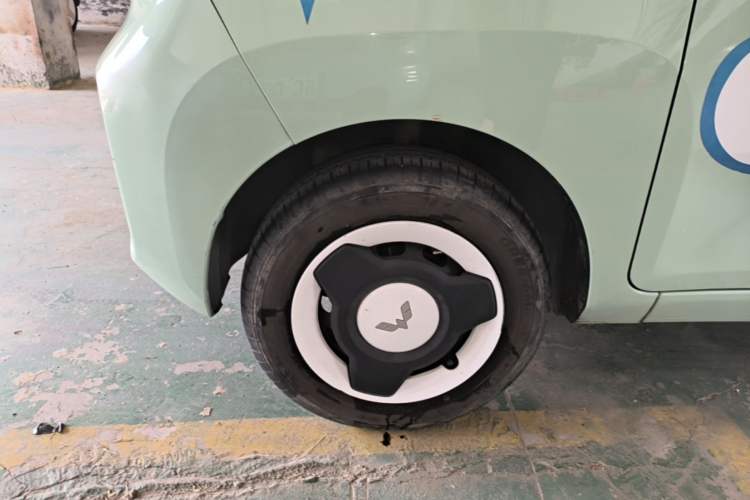 Used Wuling Hongguang MINIEV 2021 Macaron Fashion Model Lithium Iron Phosphate Exterior 4