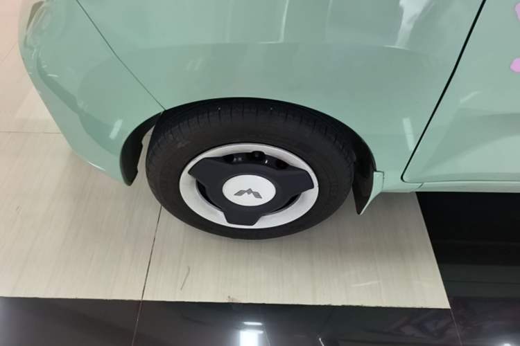 Used Wuling Hongguang MINIEV 2021 Macaron Premium Model – Lithium Iron Phosphate Exterior 4