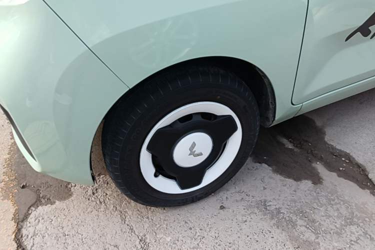 Used Wuling Hongguang MINIEV 2021 Macaron Premium Model – Lithium-NMC Exterior 4