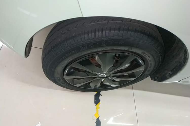 Used Wuling Hongguang MINIEV 2021 Macaron Fashion Model Lithium Iron Phosphate Exterior 4