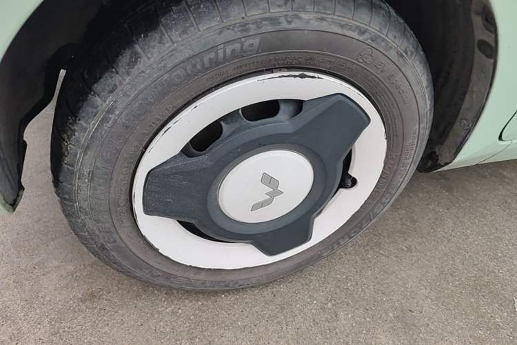 Used Wuling Hongguang MINIEV 2021 Macaron Fashion Model Lithium Iron Phosphate Exterior 4
