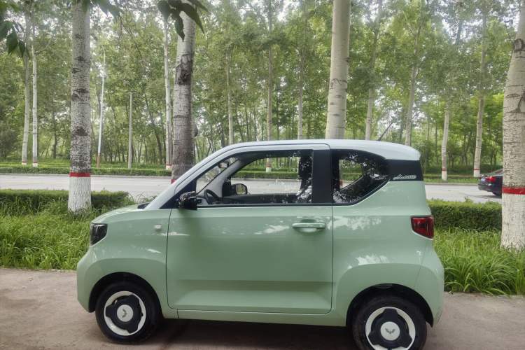 Used Wuling Hongguang MINIEV 2021 Macaron Premium Model – Lithium Iron Phosphate Exterior 5