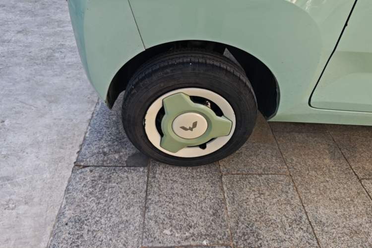 Used Wuling Hongguang MINIEV 2021 Macaron Fashion Model Lithium Iron Phosphate Exterior 5