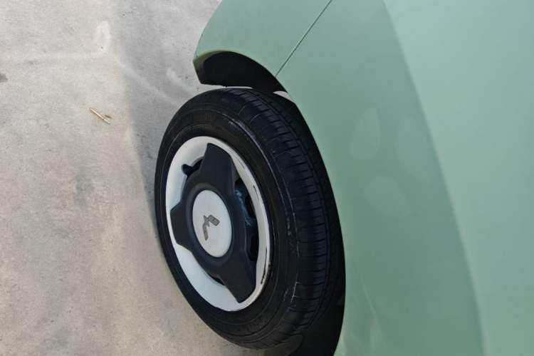 Used Wuling Hongguang MINIEV 2021 Macaron Premium Model – Lithium Iron Phosphate Exterior 5
