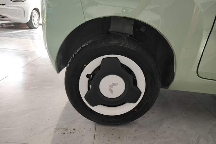 Used Wuling Hongguang MINIEV 2021 Macaron Fashion Model Lithium Iron Phosphate Exterior 5