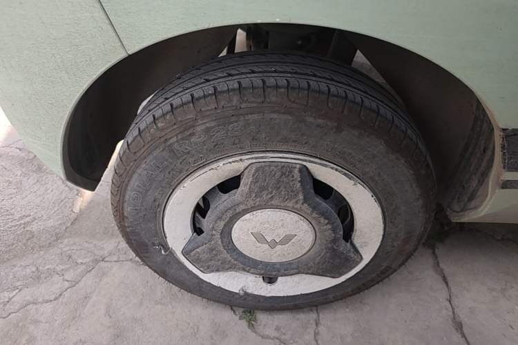 Used Wuling Hongguang MINIEV 2021 Macaron Fashion Model Lithium Iron Phosphate Exterior 5