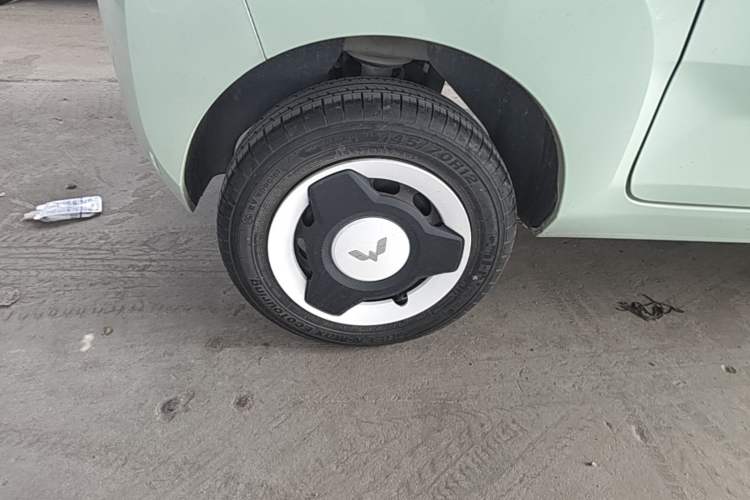 Used Wuling Hongguang MINIEV 2021 Macaron Fashion Edition Lithium-Ion Battery Exterior 5