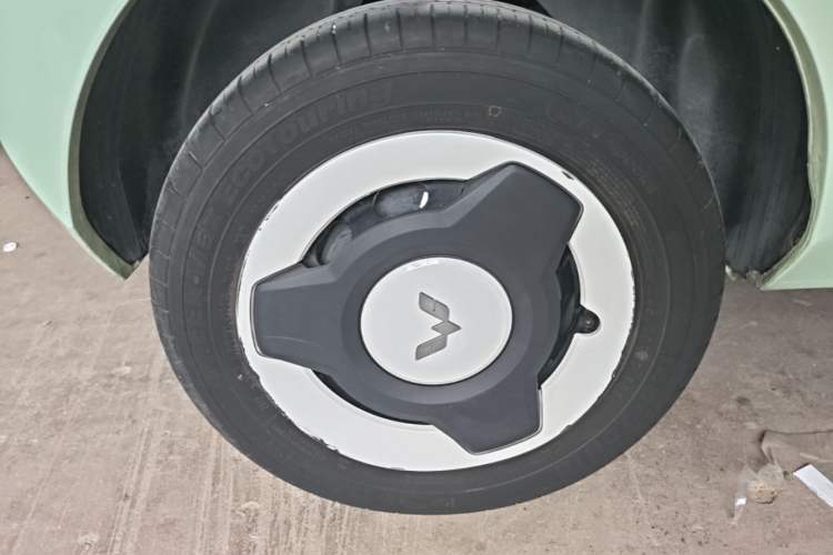 Used Wuling Hongguang MINIEV 2021 Macaron Fashion Model Lithium Iron Phosphate Exterior 5