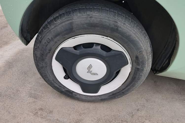 Used Wuling Hongguang MINIEV 2021 Macaron Fashion Model Lithium Iron Phosphate Exterior 5