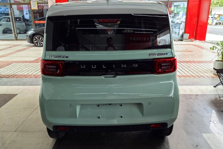 Used Wuling Hongguang MINIEV 2021 Macaron Sandwich Model 170 km Lithium Iron Phosphate Exterior 6