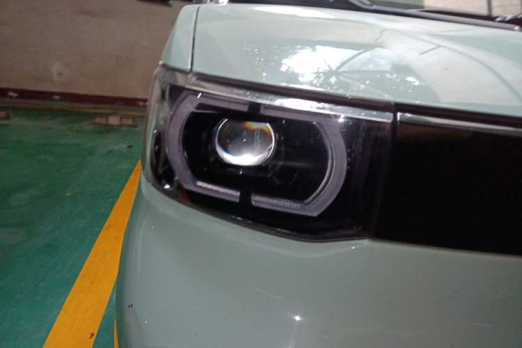 Used Wuling Hongguang MINIEV 2021 Macaron Premium Model – Lithium Iron Phosphate Exterior 6
