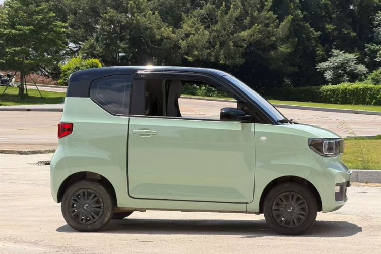 Used Wuling Hongguang MINIEV 2021 Macaron Premium Model – Lithium Iron Phosphate Exterior 6
