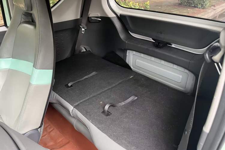 Used Wuling Hongguang MINIEV 2021 Macaron Premium Model – Lithium Iron Phosphate Exterior 6