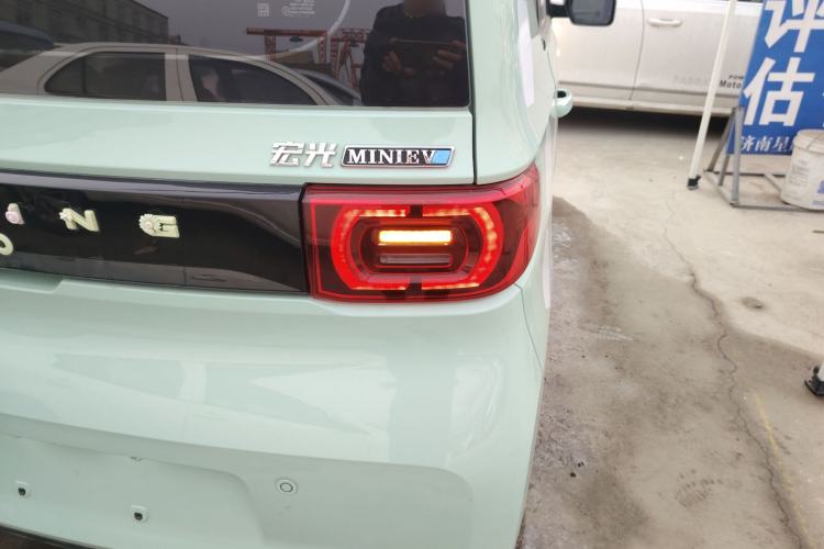 Used Wuling Hongguang MINIEV 2021 Macaron Premium Model – Lithium-NMC Exterior 6