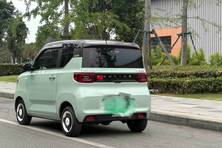 Used Wuling Hongguang MINIEV 2021 Macaron Premium Model – Lithium Iron Phosphate Exterior 7