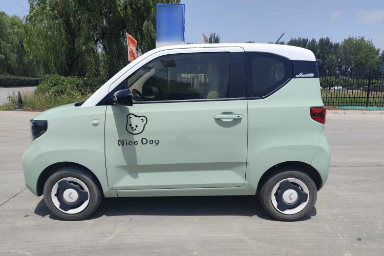 Used Wuling Hongguang MINIEV 2021 Macaron Premium Model – Lithium Iron Phosphate Exterior 8