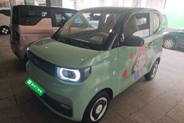 Ojetý Wuling Hongguang MINIEV 2021 Macaron Premium Model – Lithium Iron Phosphate