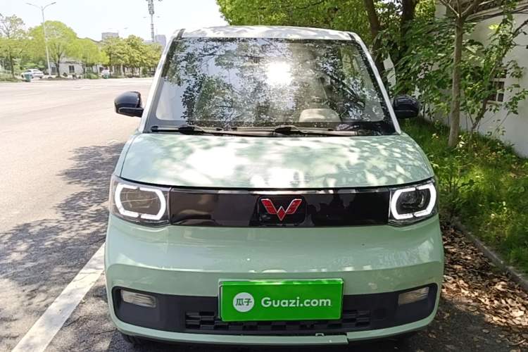 Used Wuling Hongguang MINIEV 2021 Macaron Fashion Model Lithium Iron Phosphate Front