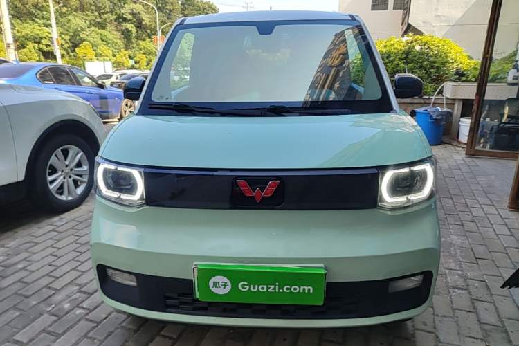 Used Wuling Hongguang MINIEV 2021 Macaron Fashion Model Lithium Iron Phosphate Front