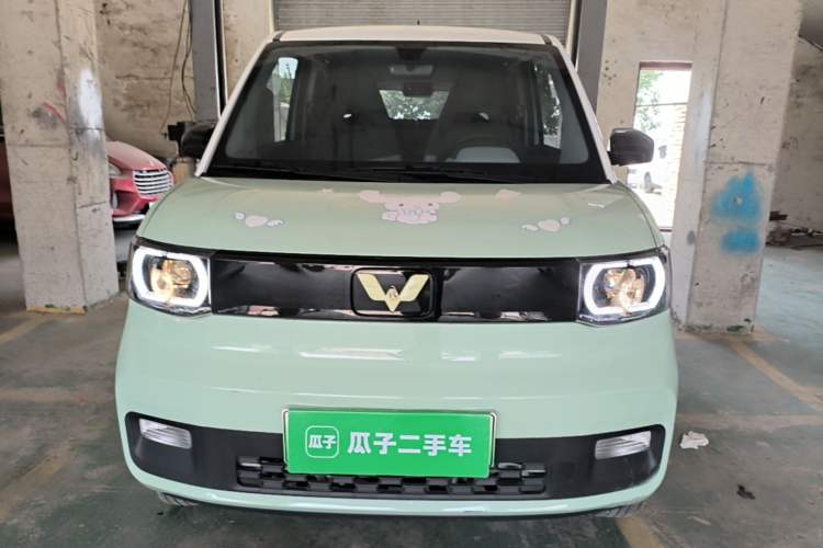 Used Wuling Hongguang MINIEV 2021 Macaron Fashion Model Lithium Iron Phosphate Front