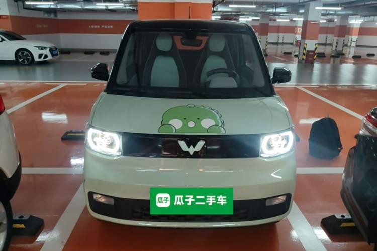 Used Wuling Hongguang MINIEV 2021 Macaron Sandwich Model 170 km Lithium Iron Phosphate Front