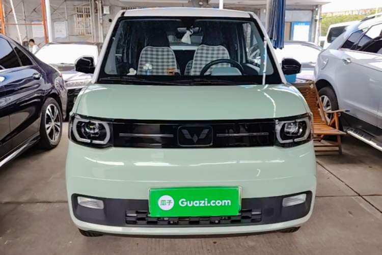 Used Wuling Hongguang MINIEV 2021 Macaron Premium Model – Lithium Iron Phosphate Front