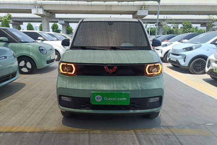 Used Wuling Hongguang MINIEV 2021 Macaron Fashion Model Lithium Iron Phosphate Front