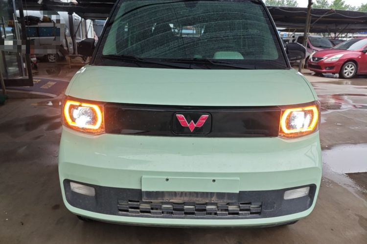 Used Wuling Hongguang MINIEV 2021 Macaron Fashion Model Lithium Iron Phosphate Front
