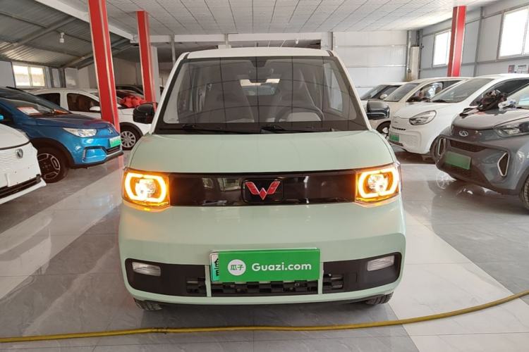 Used Wuling Hongguang MINIEV 2021 Macaron Fashion Model Lithium Iron Phosphate Front