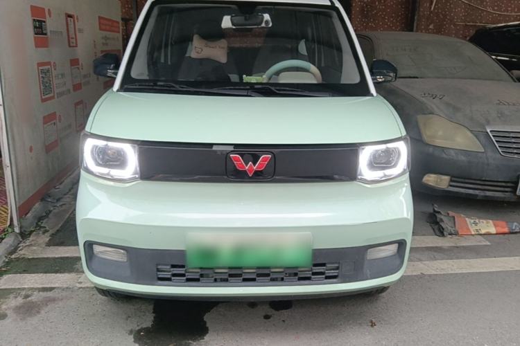 Used Wuling Hongguang MINIEV 2021 Macaron Fashion Model Lithium Iron Phosphate Front