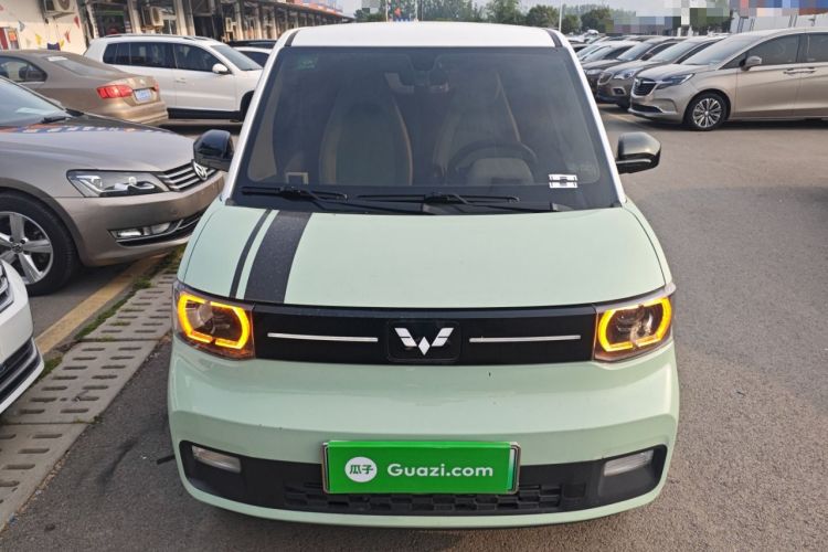 Used Wuling Hongguang MINIEV 2021 Macaron Sandwich Model 170 km Lithium Iron Phosphate Front