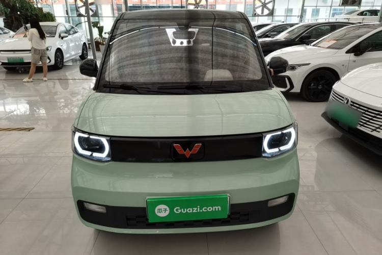 Used Wuling Hongguang MINIEV 2021 Macaron Fashion Model Lithium Iron Phosphate Front