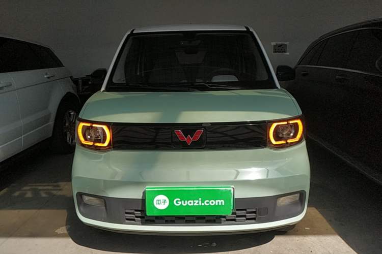 Used Wuling Hongguang MINIEV 2021 Macaron Fashion Model Lithium Iron Phosphate Front