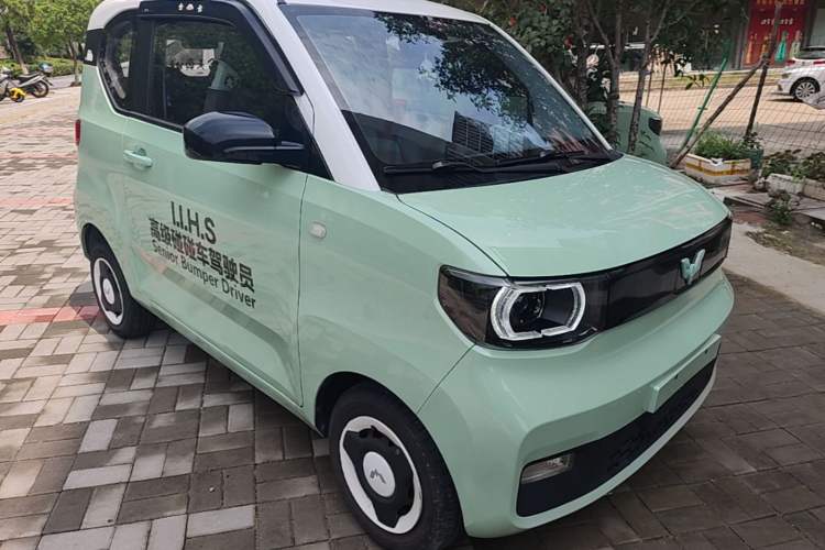 Used Wuling Hongguang MINIEV 2021 Macaron Premium Model – Lithium Iron Phosphate Front Right 45 Deg