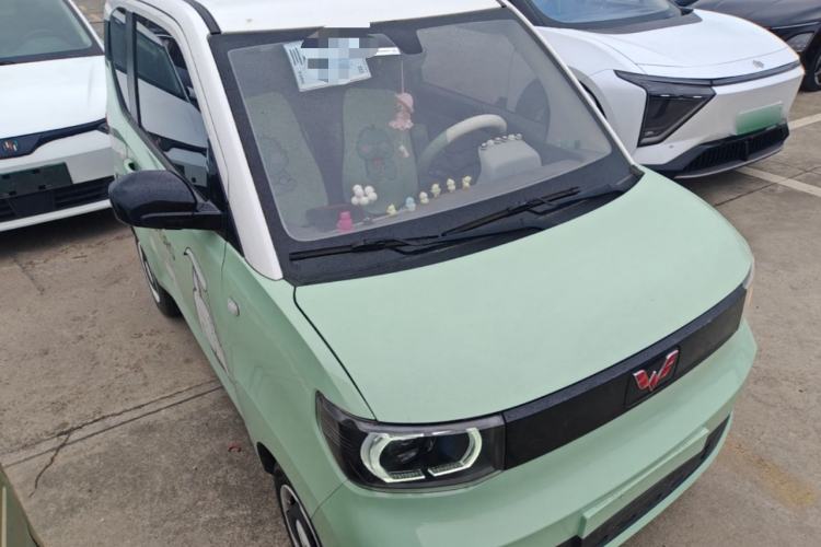Used Wuling Hongguang MINIEV 2021 Macaron Fashion Model Lithium Iron Phosphate Front Right 45 Deg