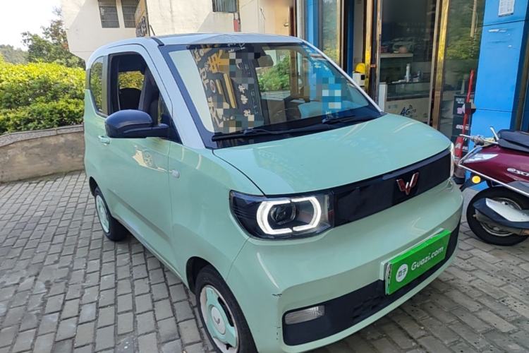 Used Wuling Hongguang MINIEV 2021 Macaron Fashion Model Lithium Iron Phosphate Front Right 45 Deg