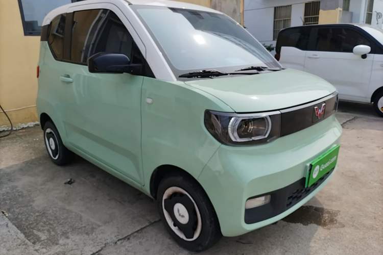 Used Wuling Hongguang MINIEV 2021 Macaron Premium Model – Lithium Iron Phosphate Front Right 45 Deg