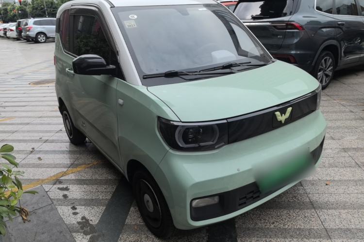 Used Wuling Hongguang MINIEV 2021 Macaron Fashion Model Lithium Iron Phosphate Front Right 45 Deg