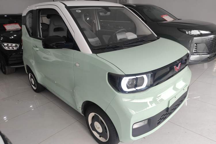 Used Wuling Hongguang MINIEV 2021 Macaron Fashion Edition Lithium-Ion Battery Front Right 45 Deg