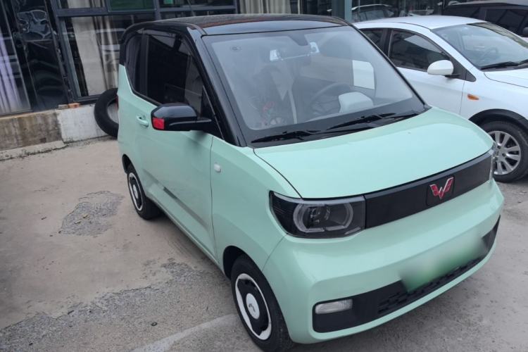 Used Wuling Hongguang MINIEV 2021 Macaron Fashion Model Lithium Iron Phosphate Front Right 45 Deg