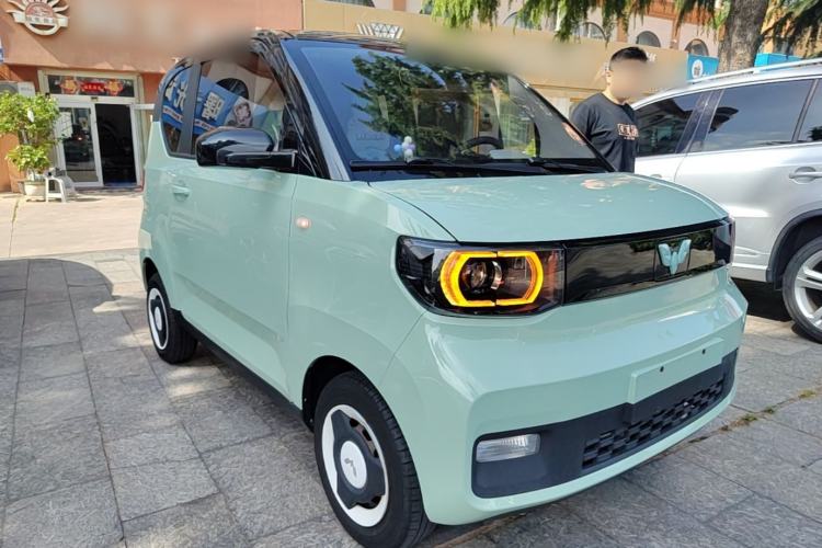 Used Wuling Hongguang MINIEV 2021 Macaron Fashion Model Lithium Iron Phosphate Front Right 45 Deg