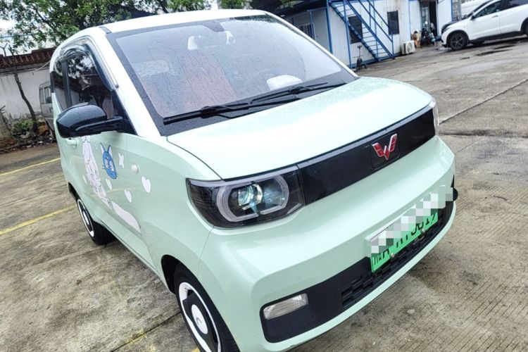 Used Wuling Hongguang MINIEV 2021 Macaron Fashion Model Lithium Iron Phosphate Front Right 45 Deg