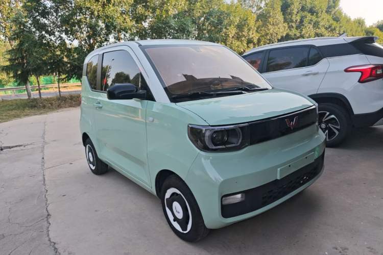 Used Wuling Hongguang MINIEV 2021 Macaron Premium Model – Lithium Iron Phosphate Front Right 45 Deg