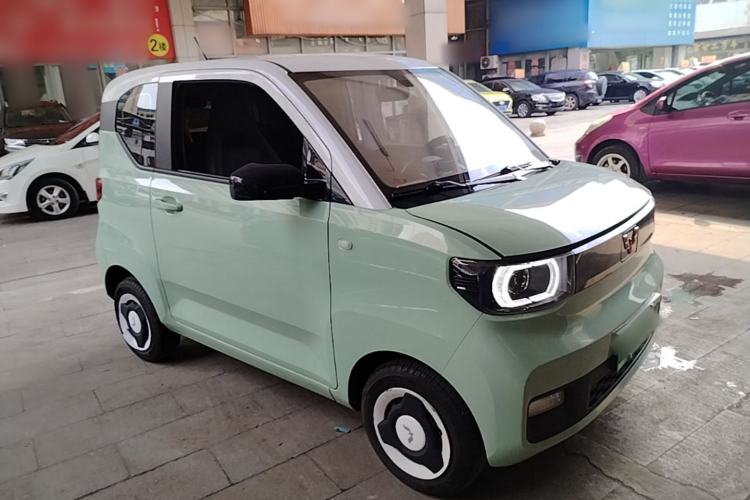 Used Wuling Hongguang MINIEV 2021 Macaron Fashion Model Lithium Iron Phosphate Front Right 45 Deg