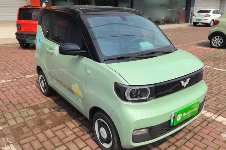 Used Wuling Hongguang MINIEV 2021 Macaron Fashion Model Lithium Iron Phosphate Front Right 45 Deg